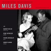 Miles Davis《Chez le photographe du motel》[MP3/LRC]