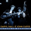 John Oates、Daryl Hall《She's Satisfied (Live 1979)》[MP3/LRC]