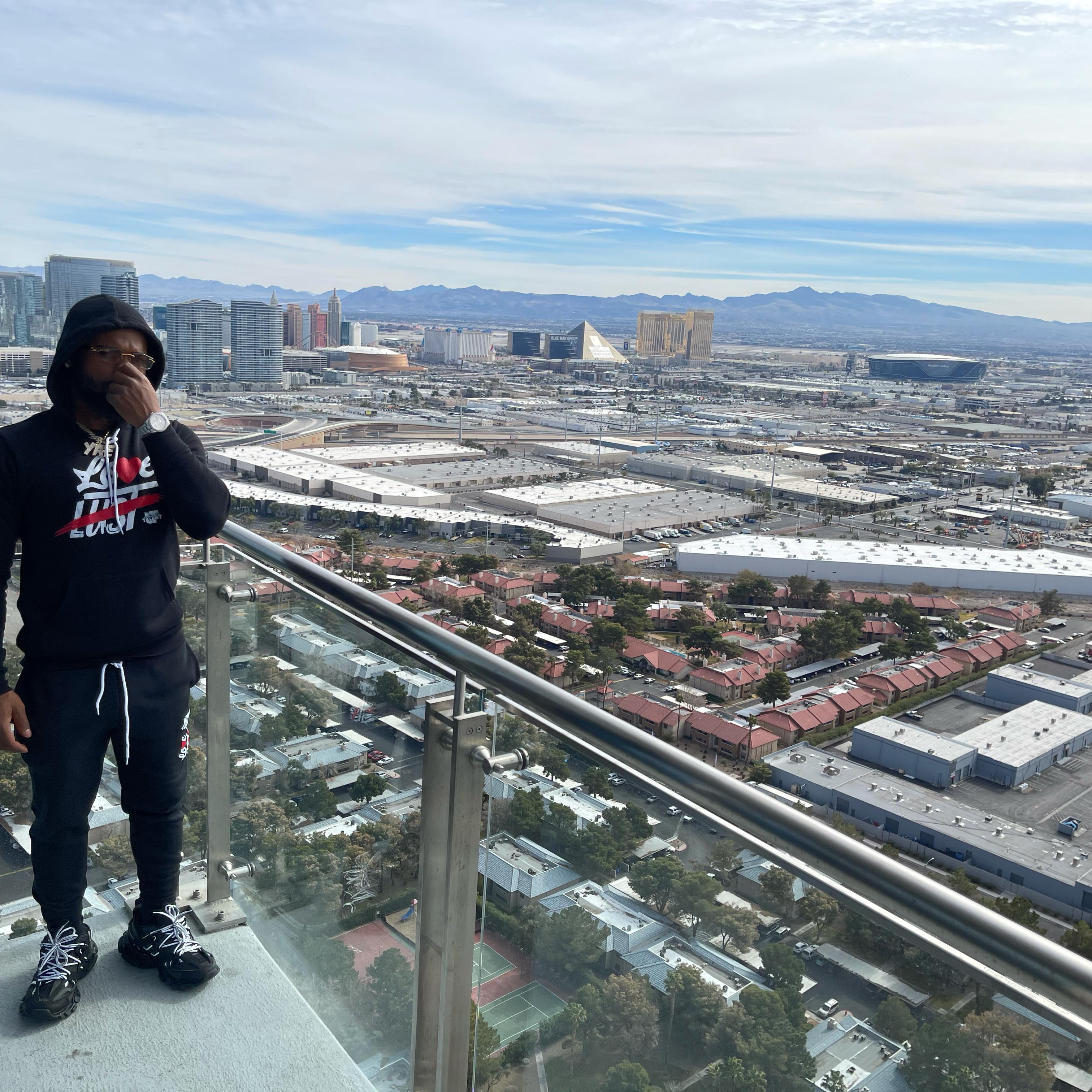Marathon Domm - Summer Vibes (Explicit)