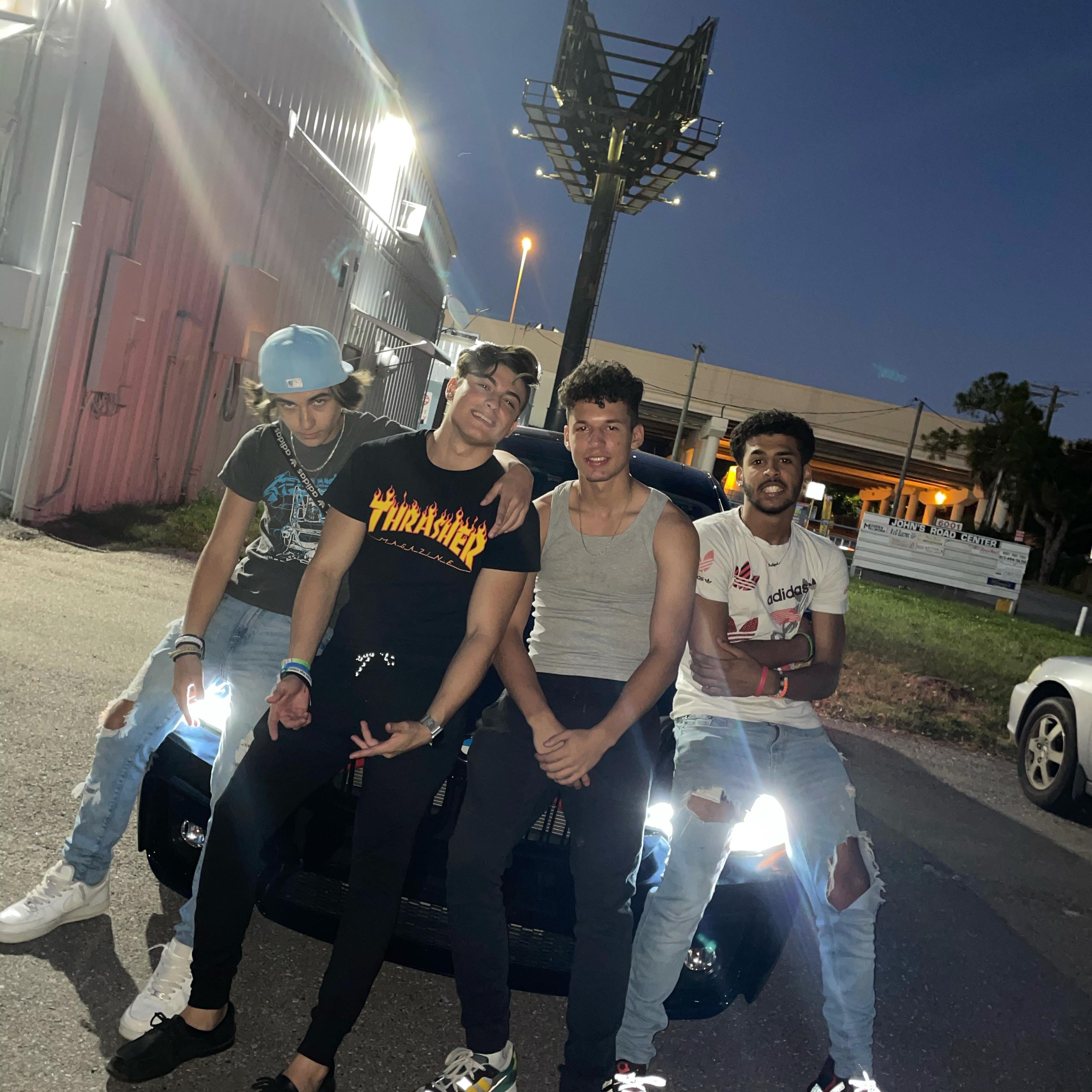 Mando、3Jay、SirSkee、Foreign Mike - No Hook (Explicit)