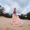 Jennifer Ewbank - Footprints