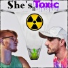 JonnyKap、The Zipper《She's Toxic (feat. The Zipper)(Explicit)》[MP3/LRC]