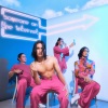 Will Jay、Sam Creighton、Keaton Stromberg - Someone On The Internet