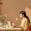 Música de fondo para sentirse bien en la oficina、Melodía de la tierra、Ambimundo - Sonidos De Agua Para Un Trabajo Enfocados