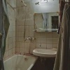 Anxiety - by the bathtub i don't cry (the sink does)