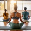 Academia de Música Zen、Música tranquila de yoga、Ritmos de Yoga - Paz En Movimiento