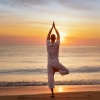Flujo Zen Silenciosa、Kundalini: Yoga Meditación Relajación、Música tranquila de yoga - Ritmo De Tonos De Yoga