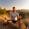 Mente Consciente、Templo tibetano eterno、Guía Binaural - Melodías Conscientes Para Un Enfoque Profundo