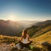 Espíritu tranquilo del cosmos、Radio de meditación de sueño profundo、Mente Consciente - Acordes Para La Armonía Meditativa