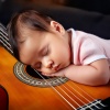 Prima Musica Relajante de Guitarra、Canciones de Cuna Nocturnas、Bebés y Canciones - Sonidos De Rasgueo Juguetones