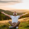 Reflexiones Tranquilas、Serenidad en streaming、Calma ASMR White Soughs - Melodías Reconfortantes Y Armoniosas