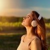 Pure Theta Binaural Beats、Relaxing Aurora Music、Relaxing Music Vibrations - A Peaceful Beginning