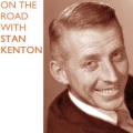 Stan kenton、Bill Robinson、Steve Perlow、Bud Brisbois - The Big Chase/ Solos: Perkins, Sheldon, Robinson, Le Coque, Mckenzie (feat. jack sheldon, bill perkins, bill robinson, archie le coque, jerry kenzie)