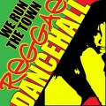 Pam Hall、little kirk - Holding Hands