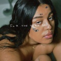 Lil Halima - Hold Me