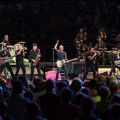 Bruce Springsteen & the E Street Band - 25 Born To Run