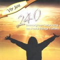 Verskeie Kunstenaars - Medley: 1) Hy's Die Ene Wat Ek Liefhet 2) Die Here Is My Herder 3) Sithi 4) Hallelujah Hosanna 5) Jesus Roep My Vir 'n Sonstraal 6) Ons Gaan Juig Daar In Die Hemel 7) Dis So Lekker Om Die Here Te Dien