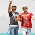 Sunidhi Chauhan、Vishal Dadlani - Shut Up & Bounce