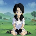 Eveline Schuyff、EEVEE - b l o o m