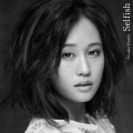 前田敦子 - 右肩