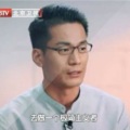 生活健康百科 - 极简道简叔_我的20件衣服之1，黑色短袖运动T