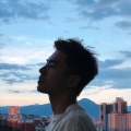 一羞哥 - 有个爱你的人不容易