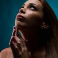 KAYMC、Wolves Club、Tuva Meyer、Mila Harper、Howard Liberman、Prescient Liquids - warm bedsheets (feat. Wolves Club, Tuva Meyer, Mila Harper, Howard Liberman & Prescient Liquids)