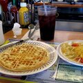 Teddy cruger、Smoove Almighty - Waffle house