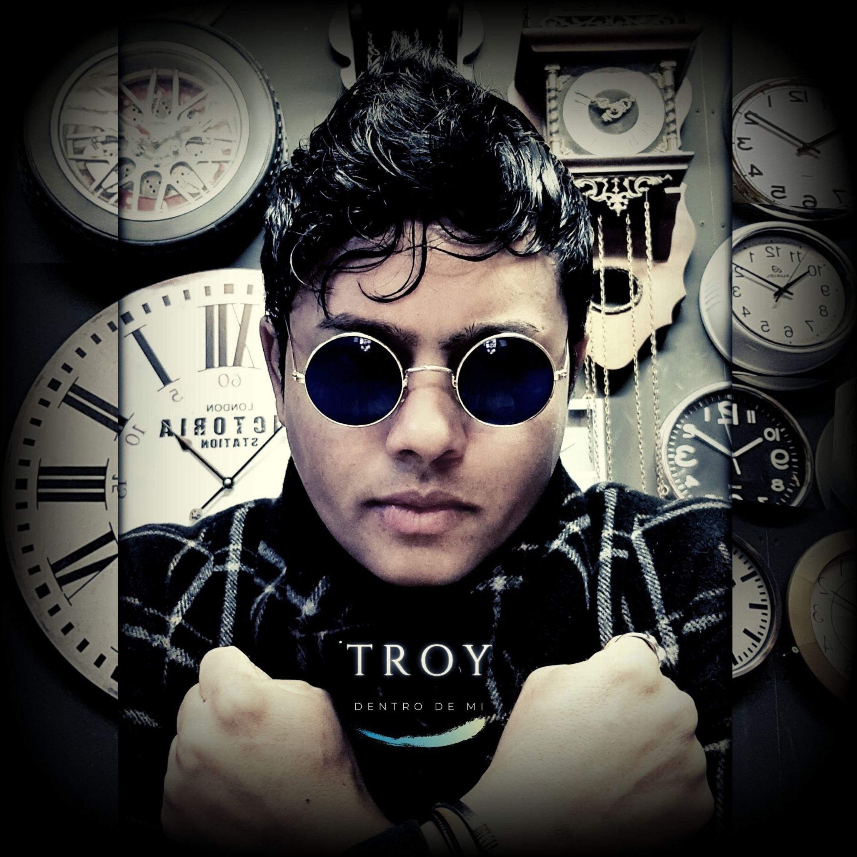 Troy (特洛伊) - Mientes