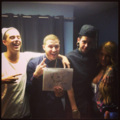 Mike Posner、T. Mills、Sammy Adams、Niykee Heaton - We Own It (Remix) - remix
