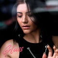 Ana Golja、Adrienne Follese、Tabi Gervis、Shane Bauman、Keith Follese、Andrew Polychronopoulos、Adam Kershen - Glass