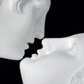 кокетливое лицо для фото на документы - сосучие поцелуи
