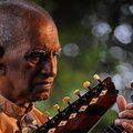 Lakshan Ranasinghe、W D Amaradeva - Niwahal Sithuwili Sithana (feat. WD Amaradeva)(Remix)