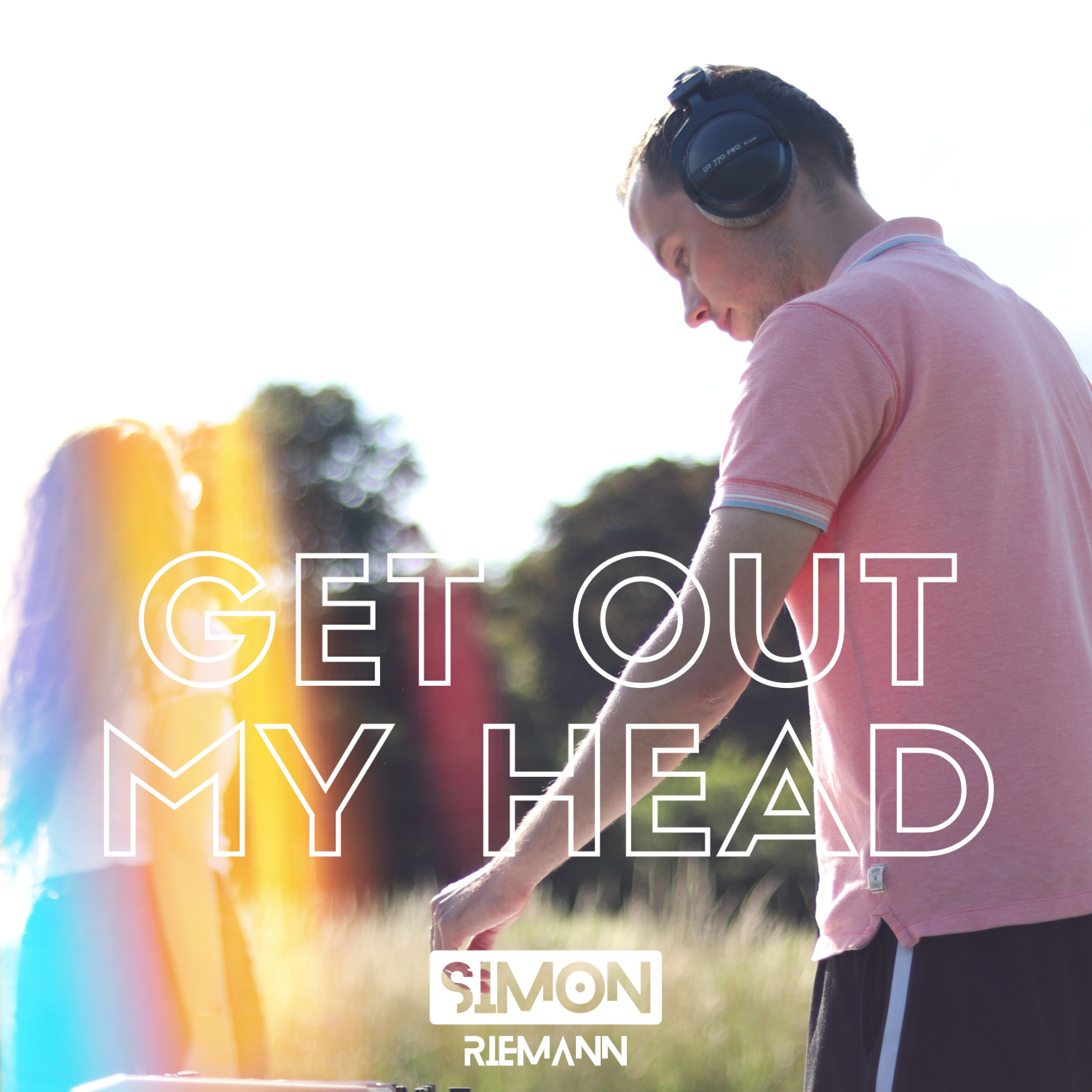 Simon Riemann - Get Out My Head (ExtendedVersion)