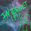 ratyawns、enself - internet (feat. enself)(Explicit)