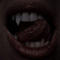 Nxfrain、Lvbel C5 - Vampir (feat. Lvbel C5)(Explicit)
