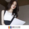 沐白白 - 你是谁家的姑娘