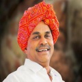Veturi Sundara Rama Murthy、Geetha Madhuri、srikanth - Marapurani (Live)