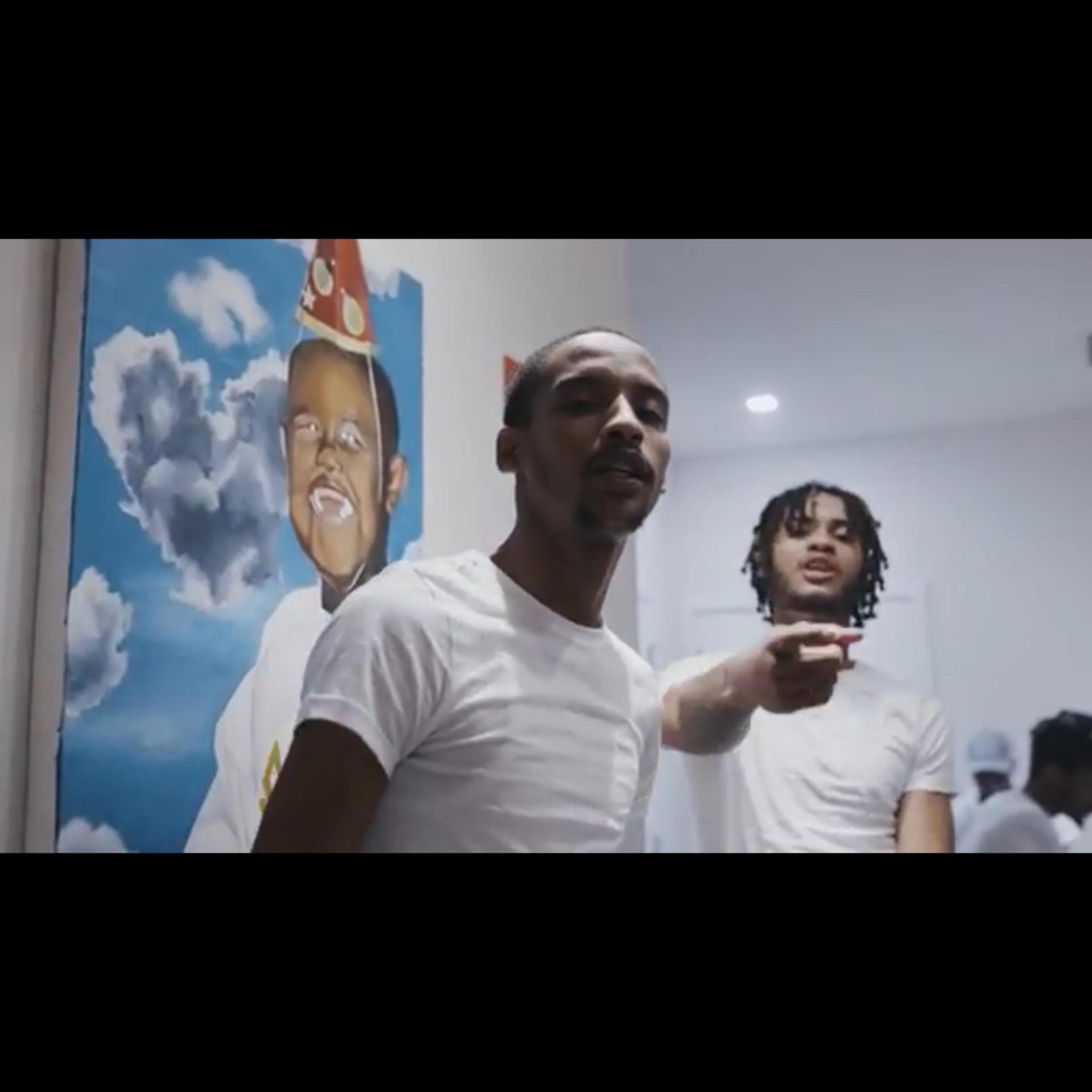 Get Back Yola、Skeez - No Handouts (Explicit)