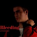 DBX、AyeVee、Kaine Tippett - Bleeding (feat. Ayevee & Kaine Tippett)(Explicit)