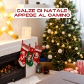 Calze Di Natale Appese Al Camino