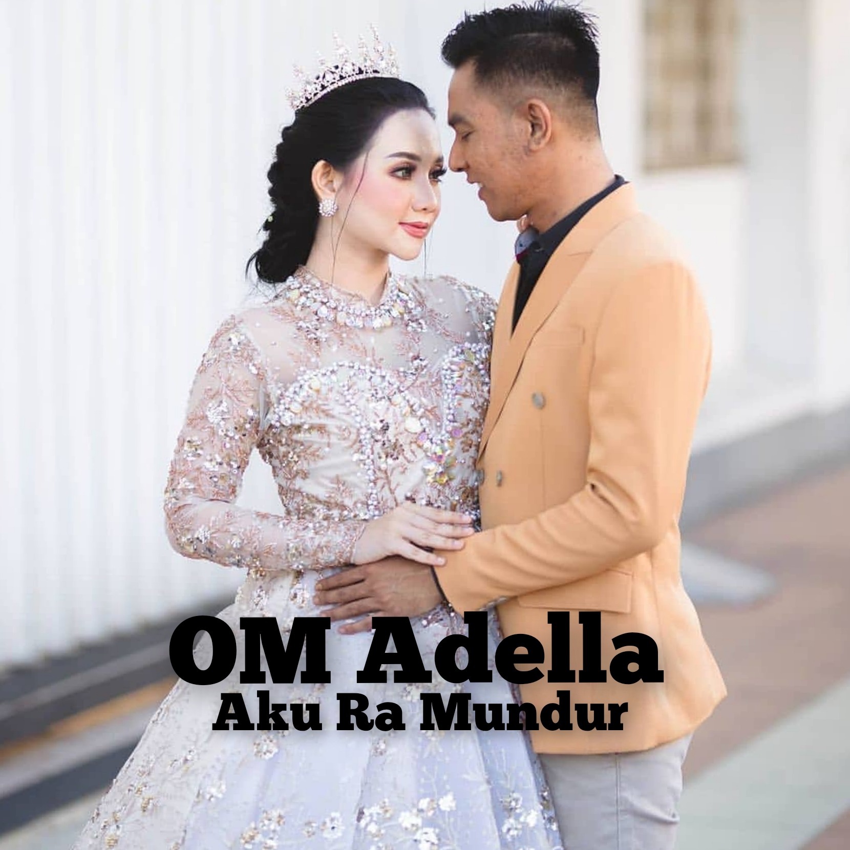 Om Adella、Gerry Mahesa、Lala Widy - Aku Ra Mundur