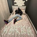 YUNGLONE - Киски (Explicit)
