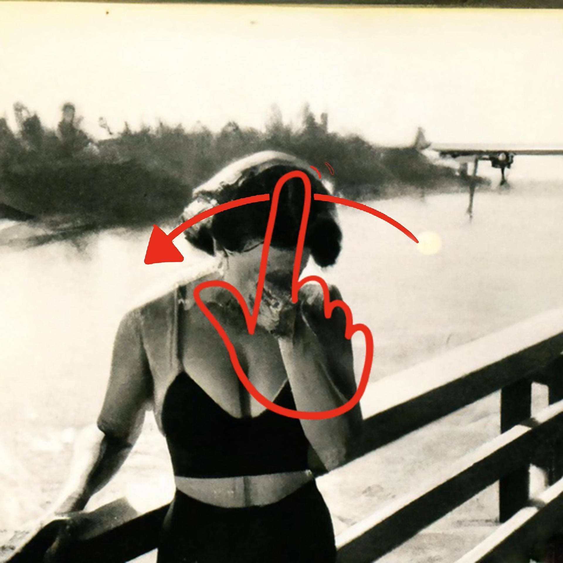 Gomey、Xuitcasecity - Swipe Left