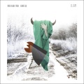 WhoMadeWho、Kyson - Hiding In Darkness