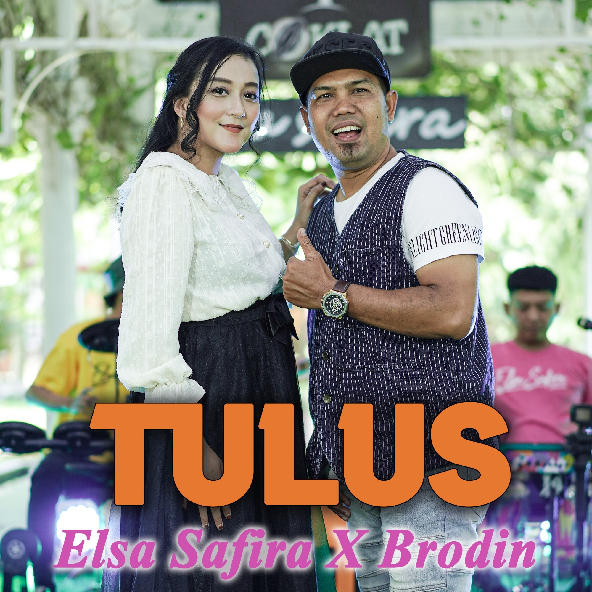 Elsa Safira、Brodin - Tulus