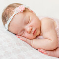 Soft Piano Music、ASMR Rain Sounds、Soothe Baby - Baby Serenity in Rainy Piano