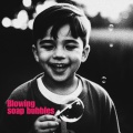 Valby Made - Blowing Soap Bubbles