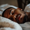 Melodías De Susurros Nocturnos: Música Relajante Para El Sueño Tranquilizador