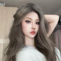 结冰的汉江上有只猫